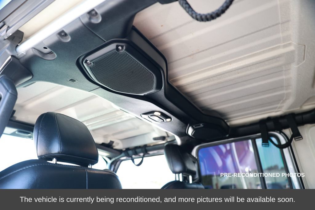 Used 2022 Jeep Wrangler Unlimited Sahara image 38