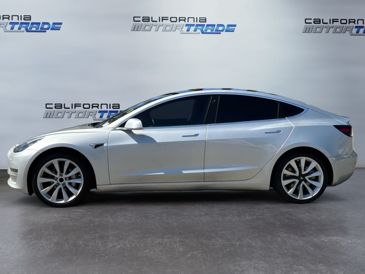 Used 2018 Tesla Model 3 Long Range RWD image 8