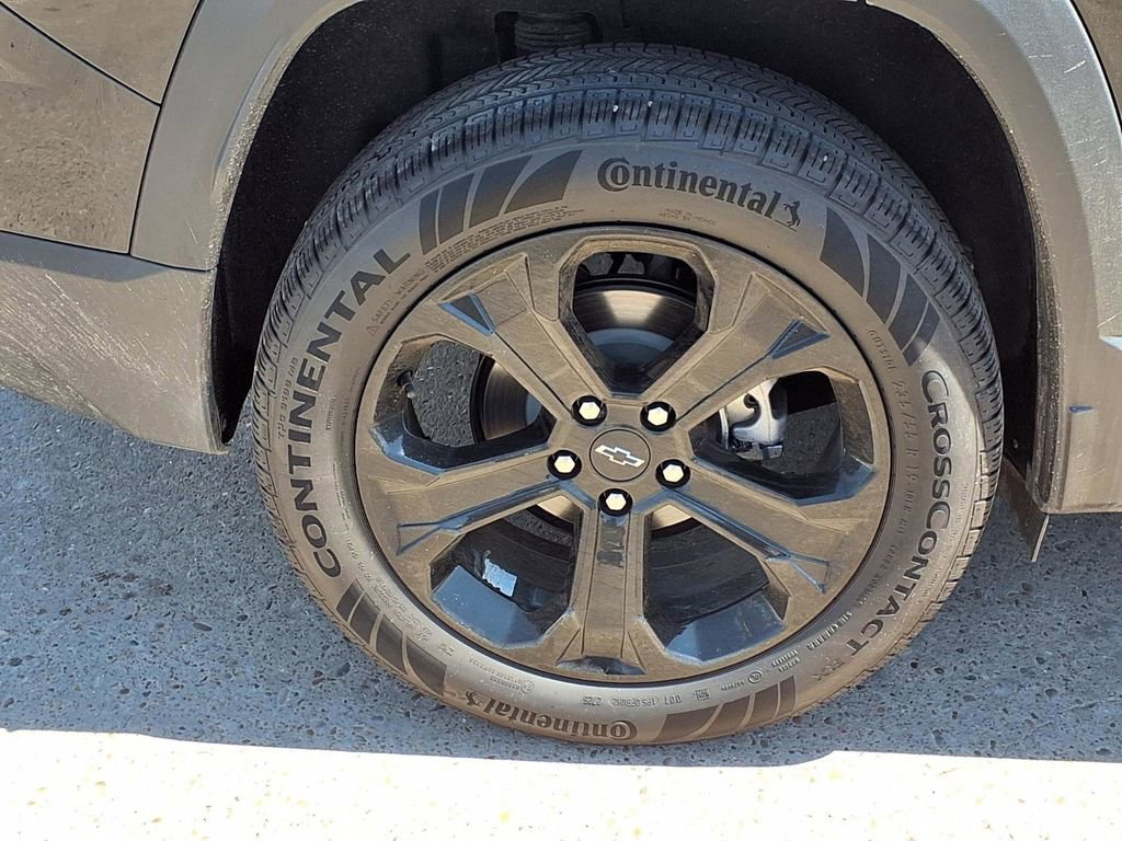 Used 2026 Chevrolet Equinox LT w/ Convenience Package II image 9