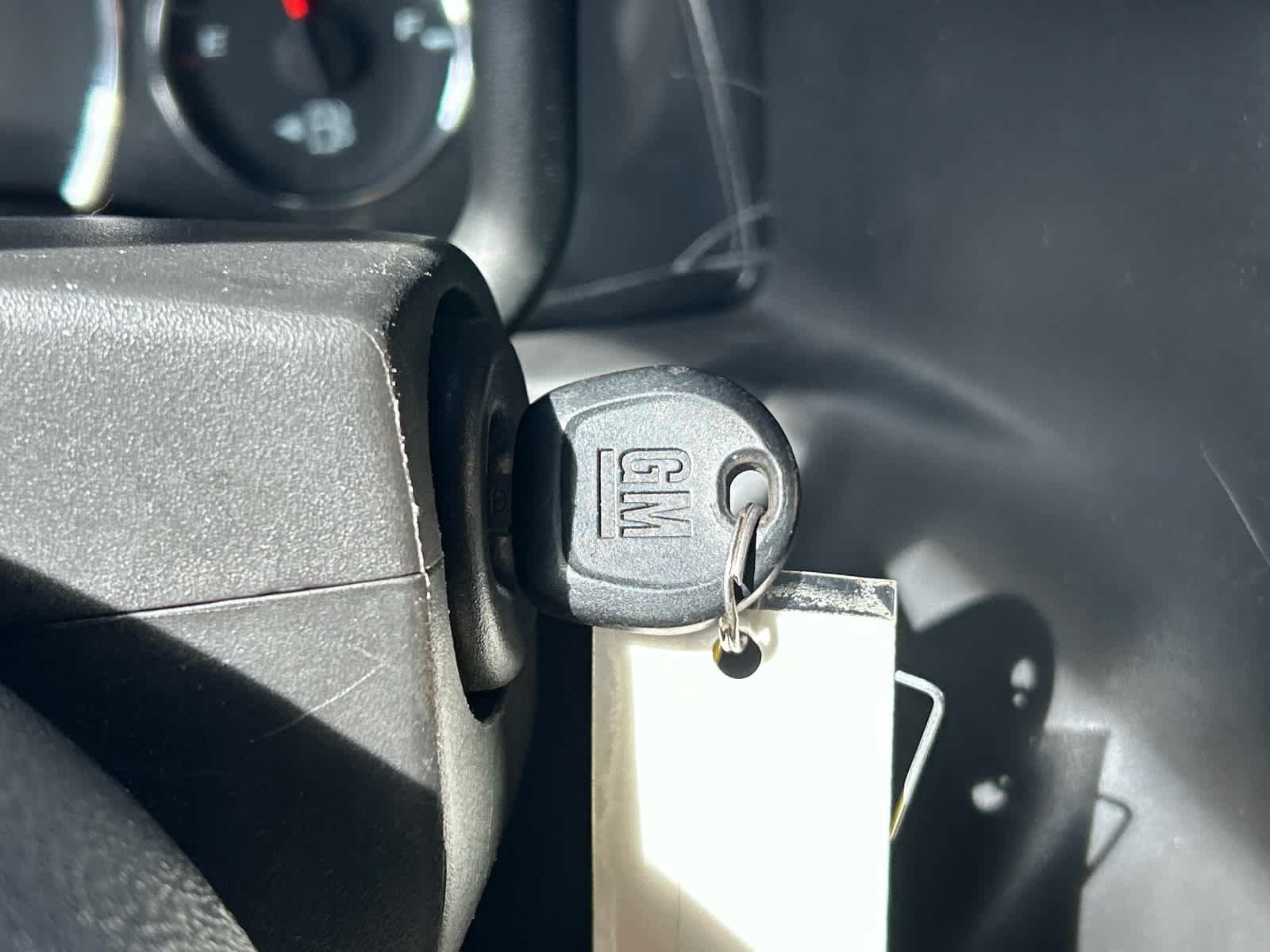 Used 2025 Chevrolet Express 2500 w/ Driver Convenience Package RWD image 27