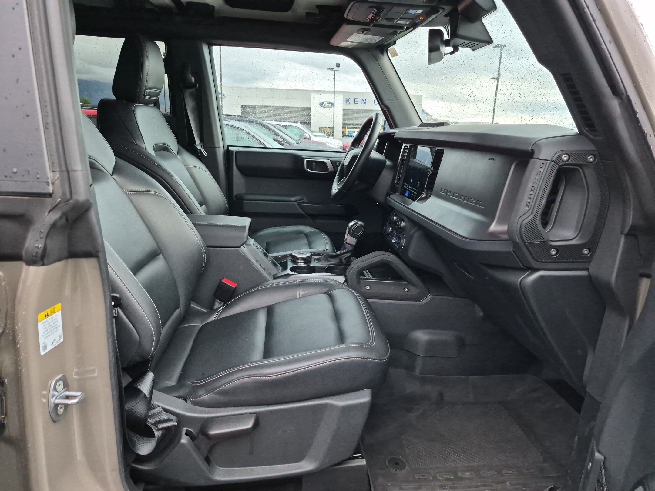 Used 2025 Ford Bronco Badlands AWD/4WD image 33