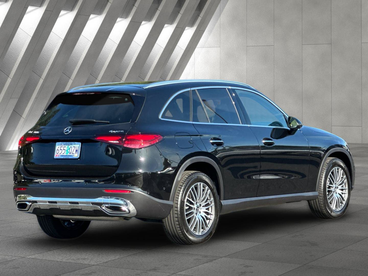 Certified 2026 Mercedes-Benz GLC 300 4MATIC image 4