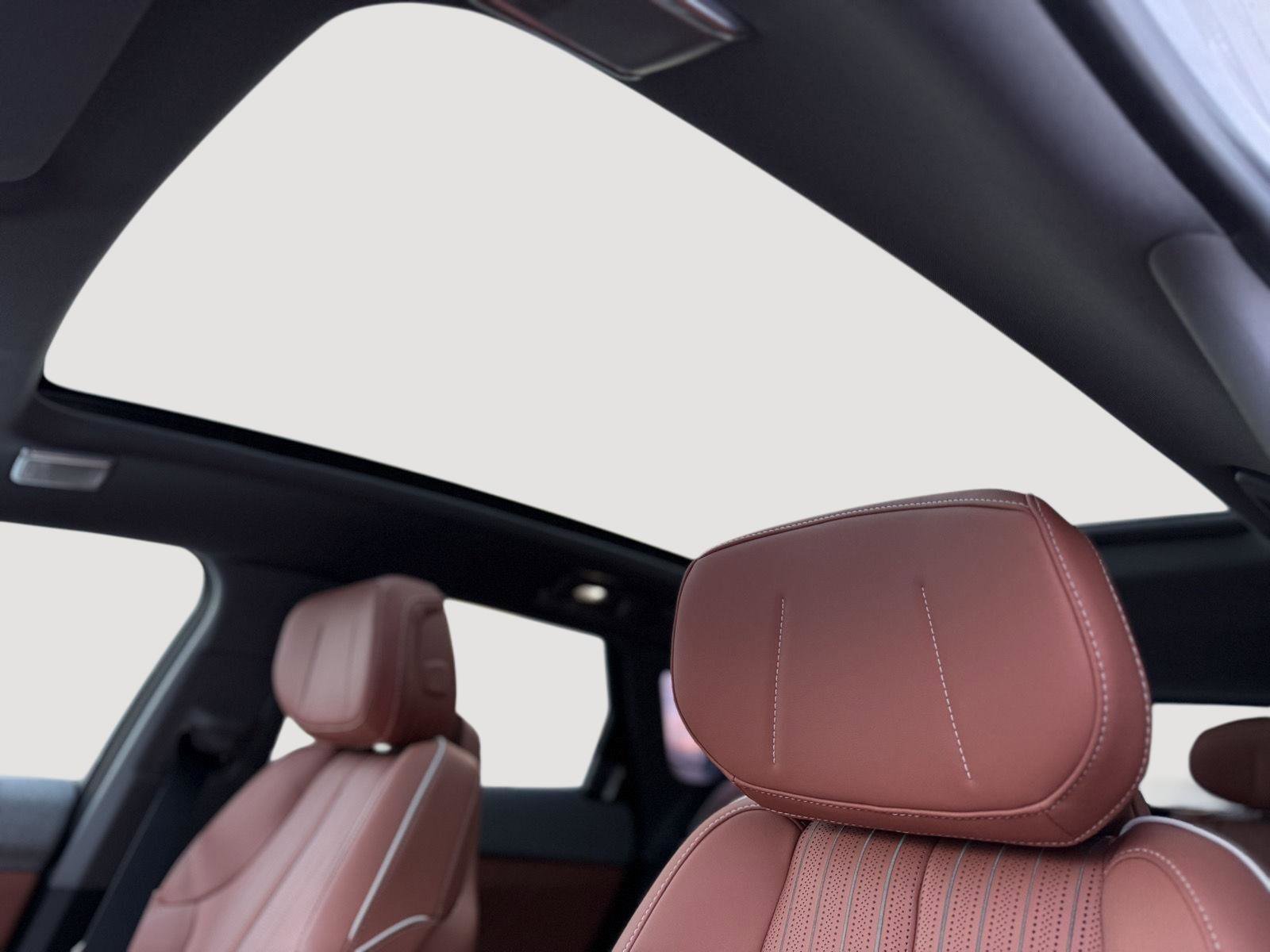 New 2025 Cadillac Optiq Sport 2 image 20