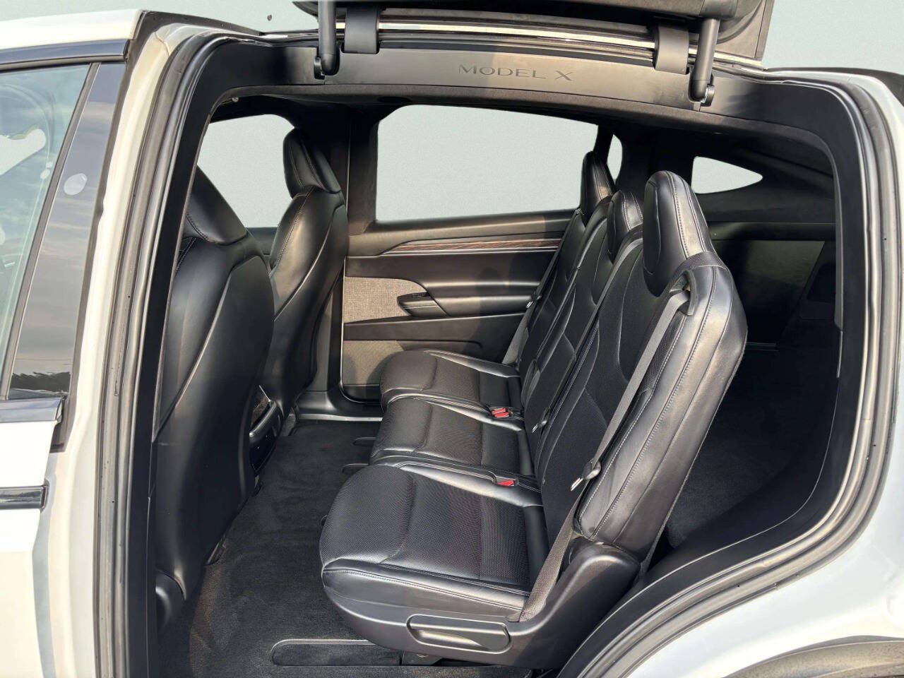 Used 2022 Tesla Model X AWD/4WD image 21