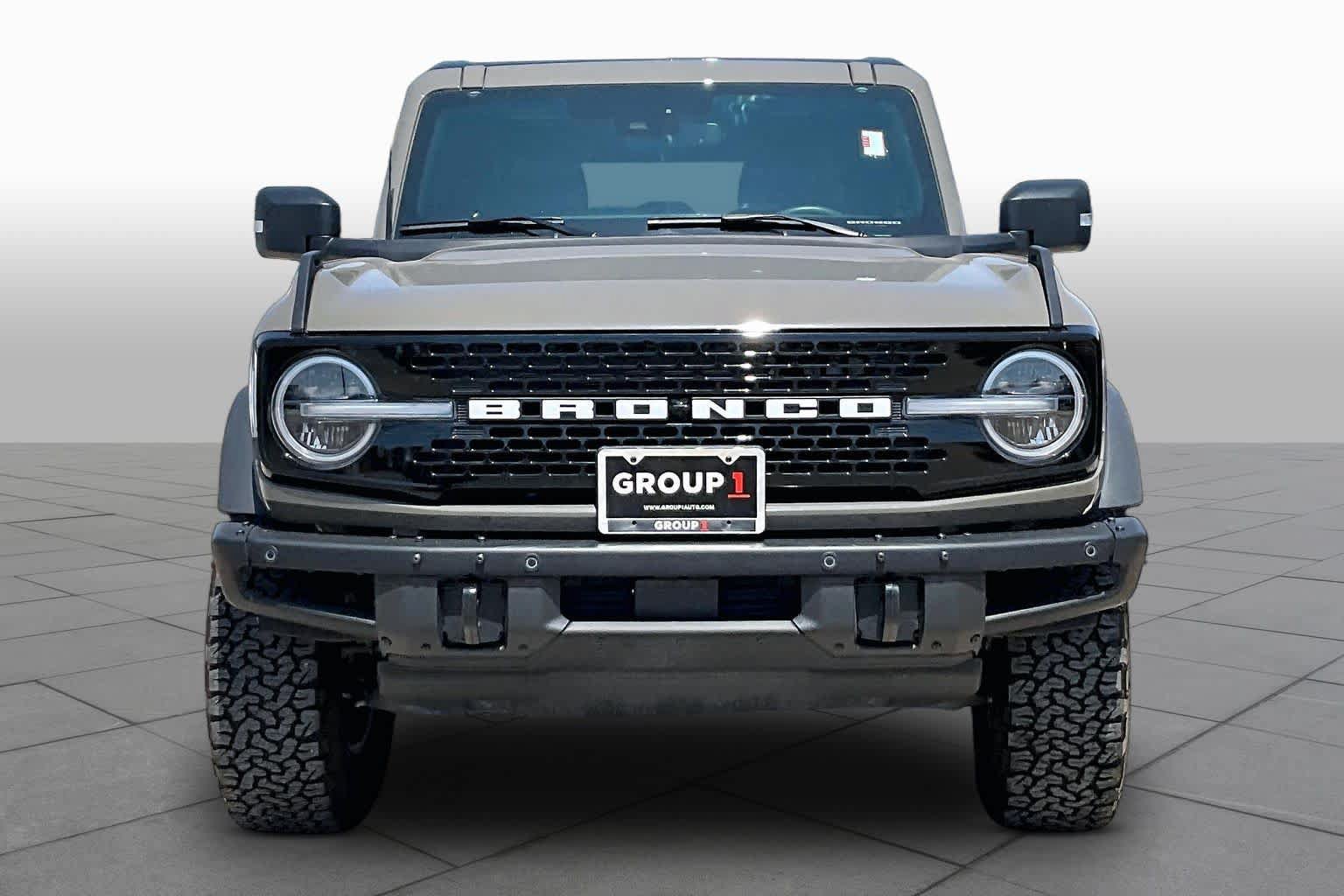 Certified 2025 Ford Bronco Badlands AWD/4WD image 4