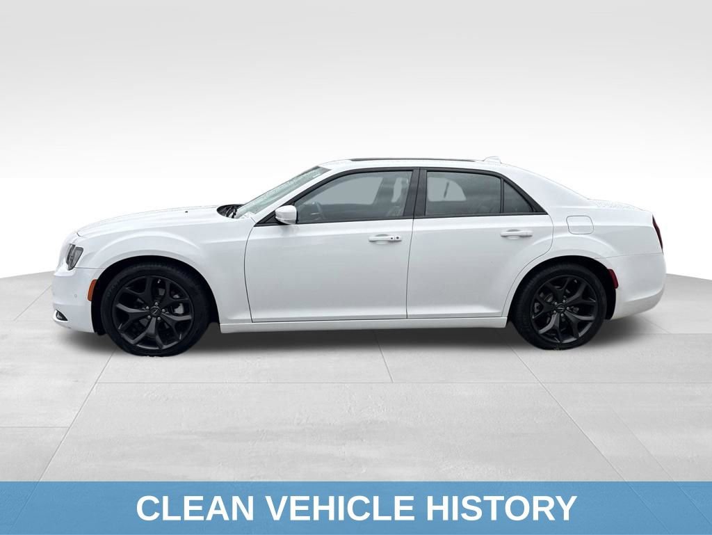 Used 2023 Chrysler 300 S RWD image 3