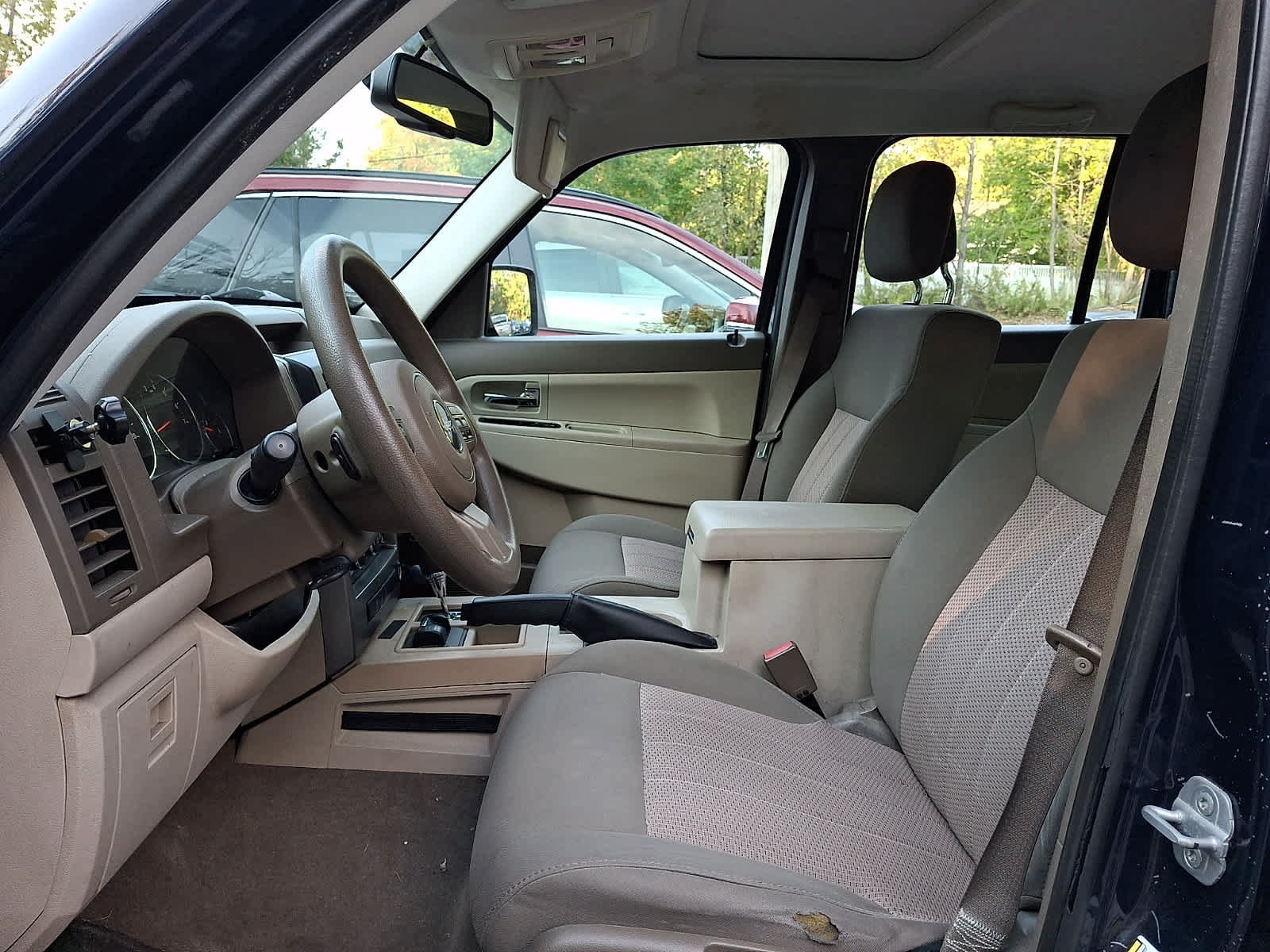Used 2012 Jeep Liberty Sport w/ Driver Convenience Group AWD/4WD image 12