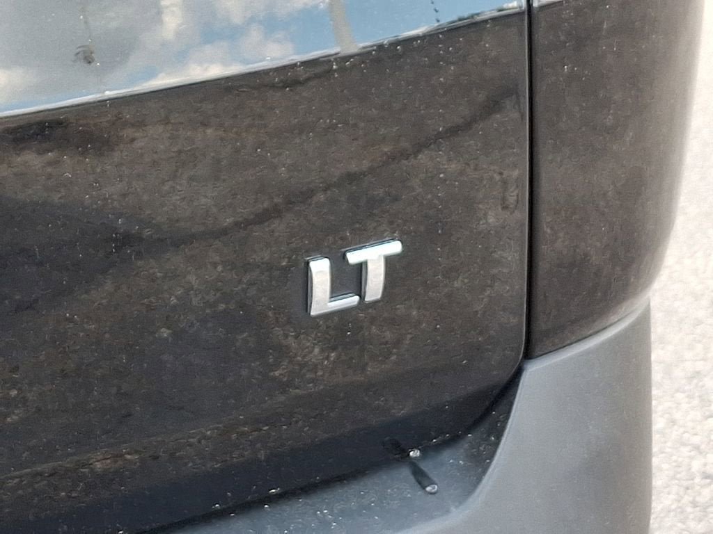 Certified 2022 Chevrolet Traverse LT w/ LPO, Cargo Package FWD image 33