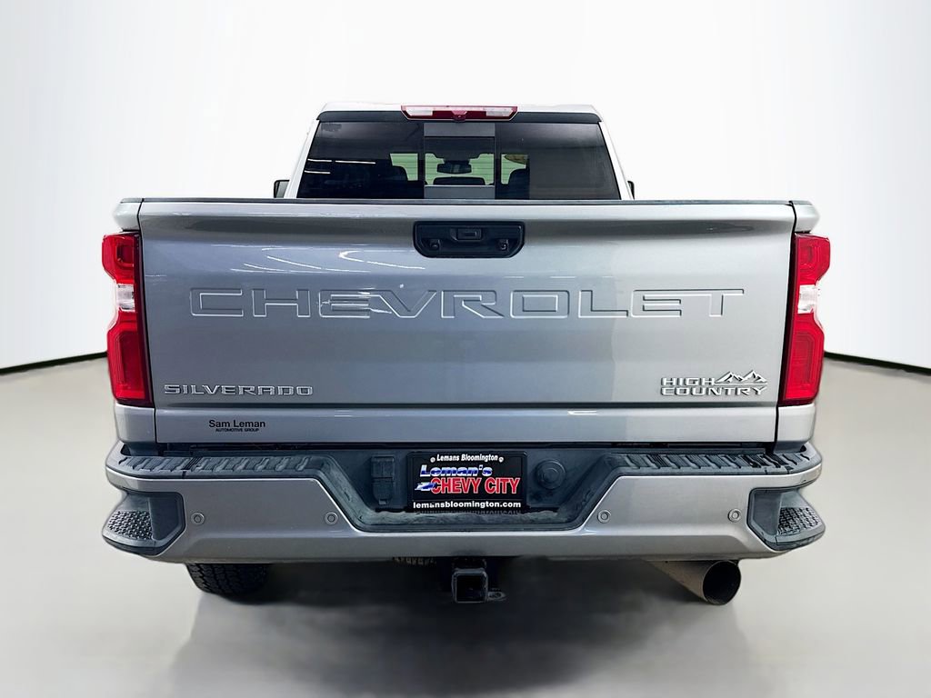 Used 2024 Chevrolet Silverado 2500 High Country image 9
