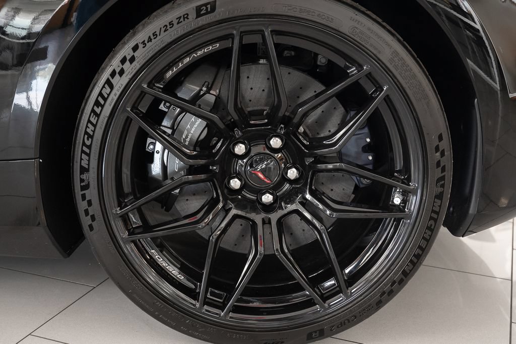 New 2027 Chevrolet Corvette Z06 w/ Z07 Performance Package RWD image 11