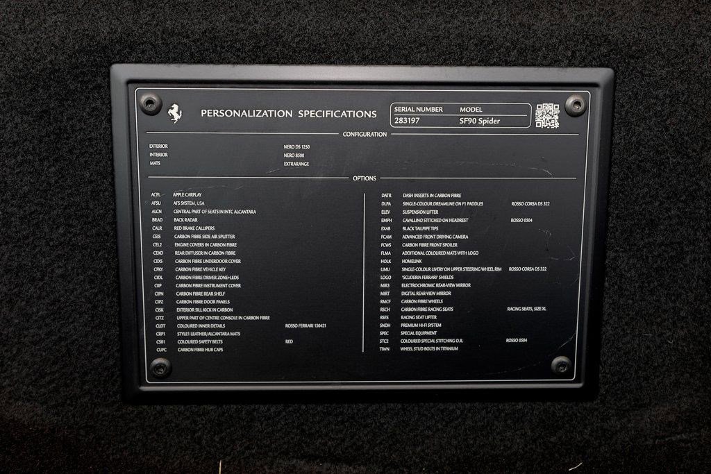 Used 2022 Ferrari SF90 Spider image 33