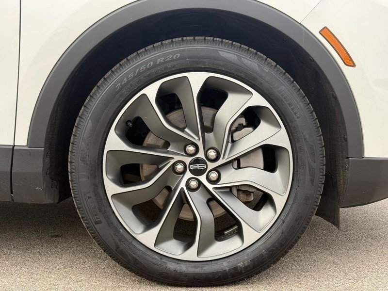 Certified 2023 Lincoln Nautilus Reserve image 5