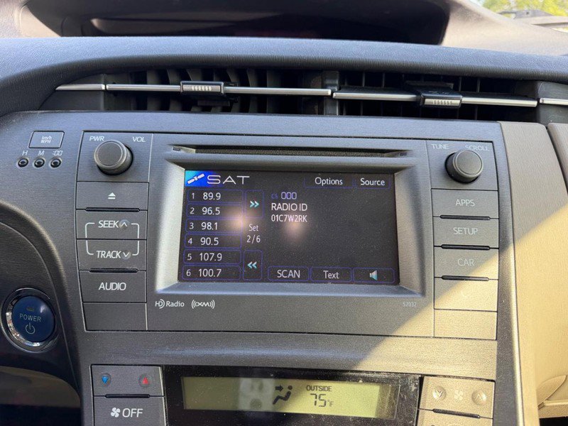 Used 2013 Toyota Prius Three FWD image 13