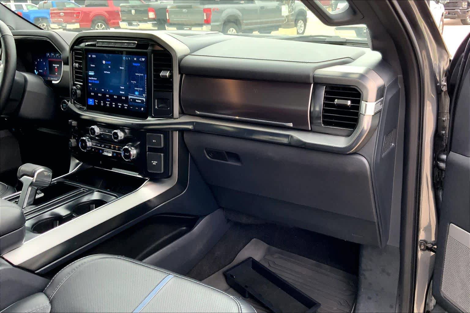 Used 2024 Ford F150 Platinum w/ FX4 Off-Road Package AWD/4WD image 18