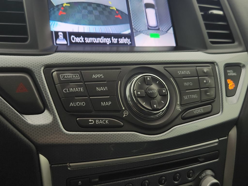 Used 2017 Nissan Pathfinder SL w/ SL Premium Package AWD/4WD image 30