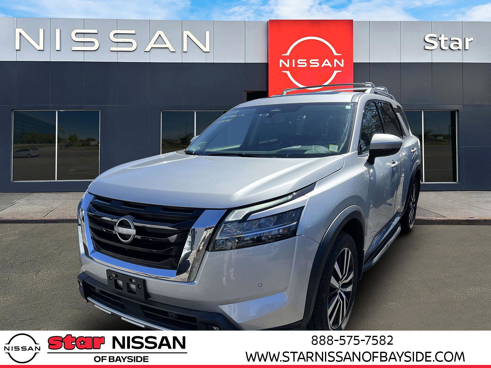 Used 2023 Nissan Pathfinder Platinum w/ Lighting Package (N93) image 3