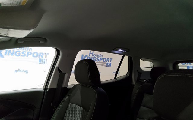 Used 2024 GMC Terrain SLE image 32