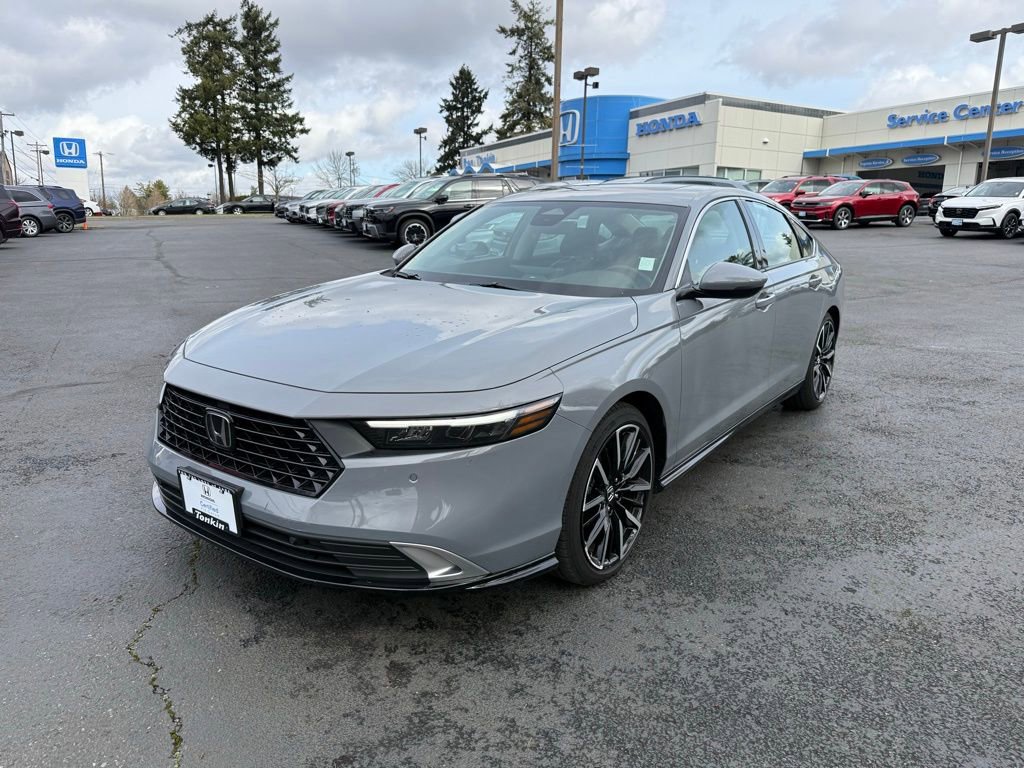 Certified 2025 Honda Accord Touring image 4