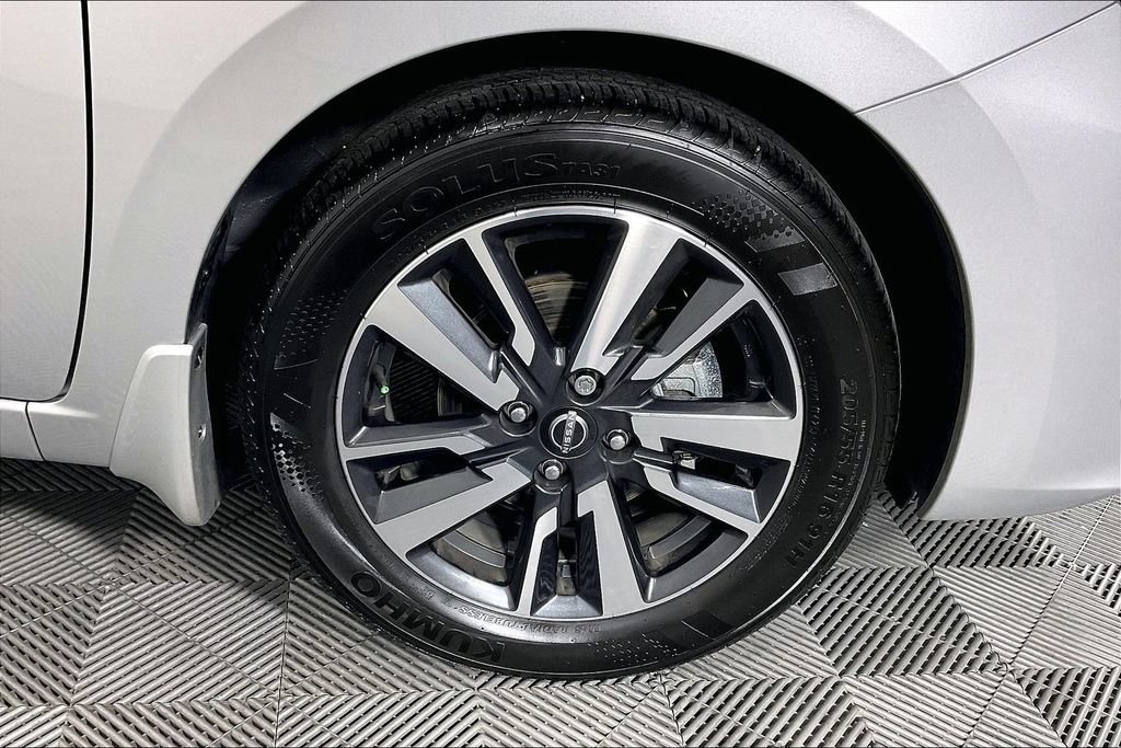 Used 2025 Nissan Versa SV w/ Trunk Package FWD image 10
