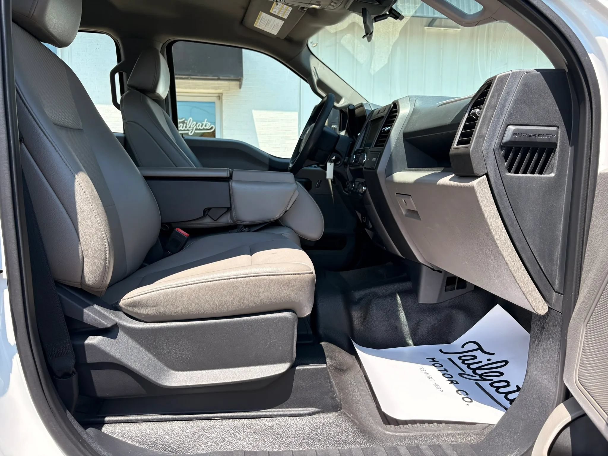 Used 2022 Ford F250 XL w/ Power Equipment Group AWD/4WD image 12