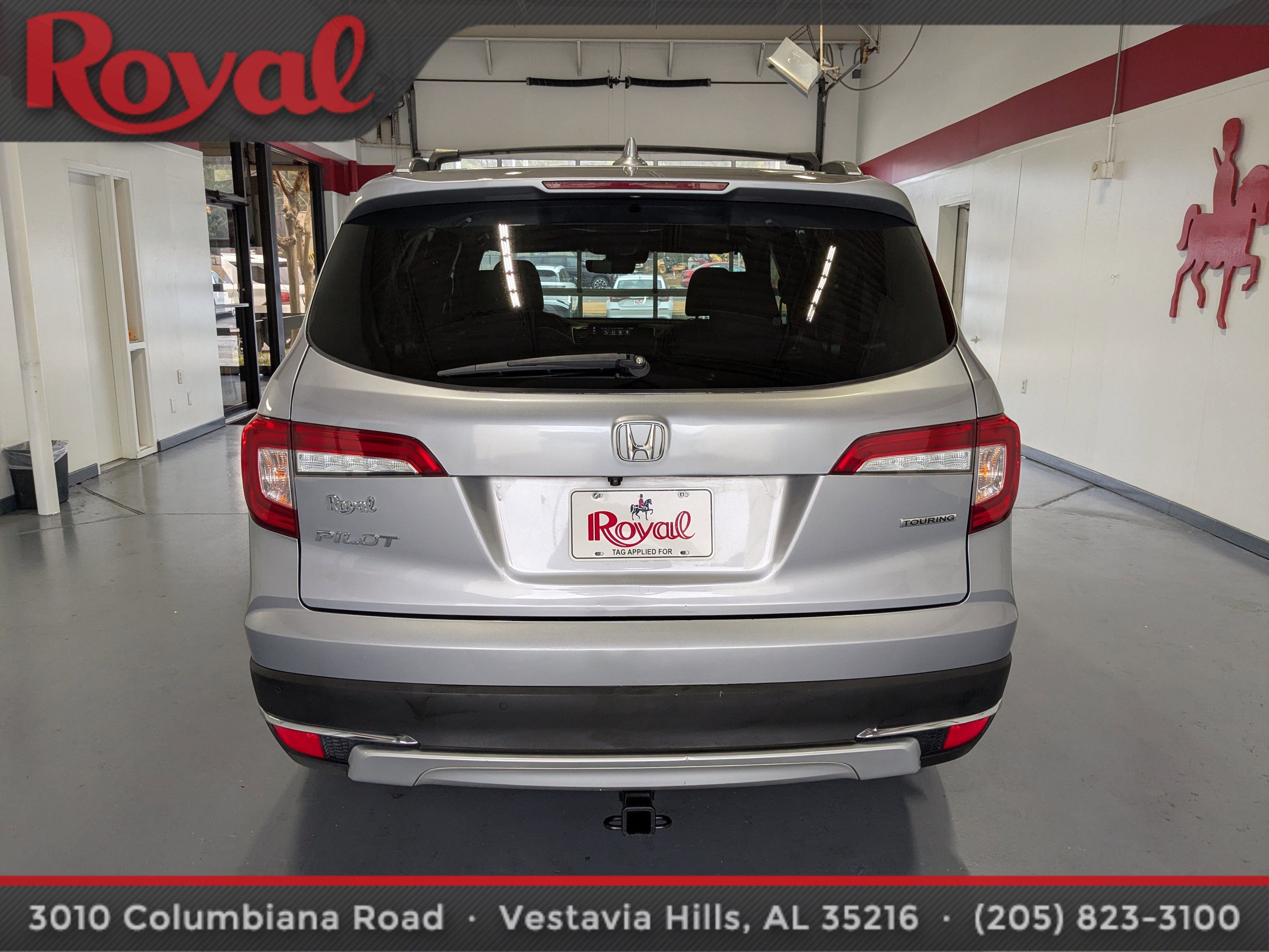 Used 2020 Honda Pilot Touring image 3