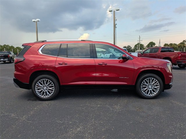 Used 2024 GMC Acadia Denali image 2