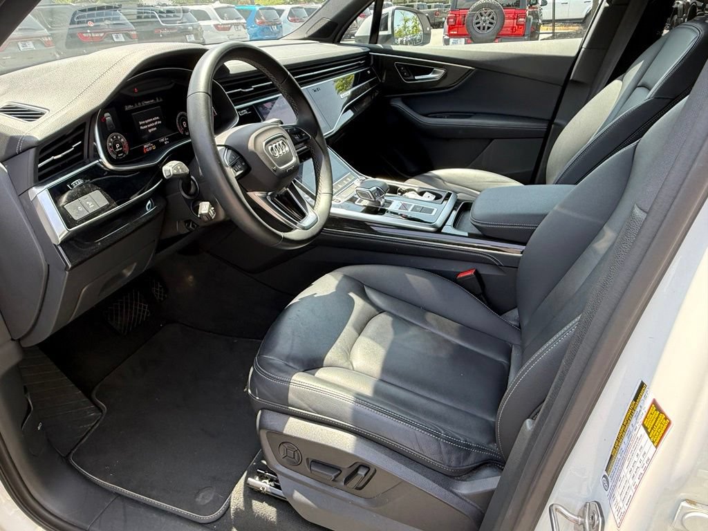 Used 2025 Audi Q7 3.0T Premium Plus AWD/4WD image 23