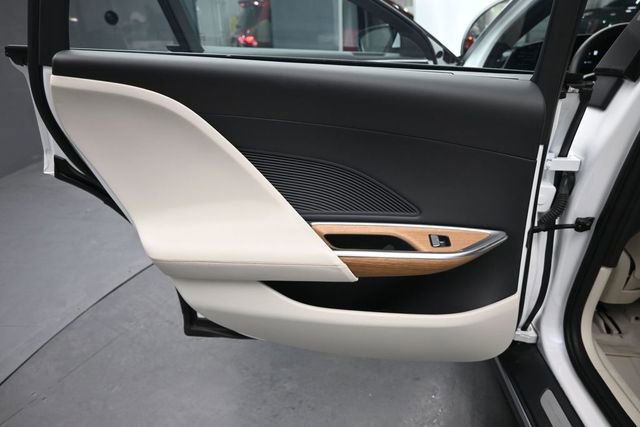 Used 2023 Lucid Air Touring AWD/4WD image 24