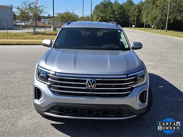 Used 2024 Volkswagen Atlas SE image 2