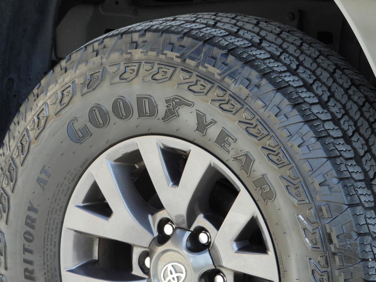 Used 2022 Toyota Tacoma SR5 RWD image 10