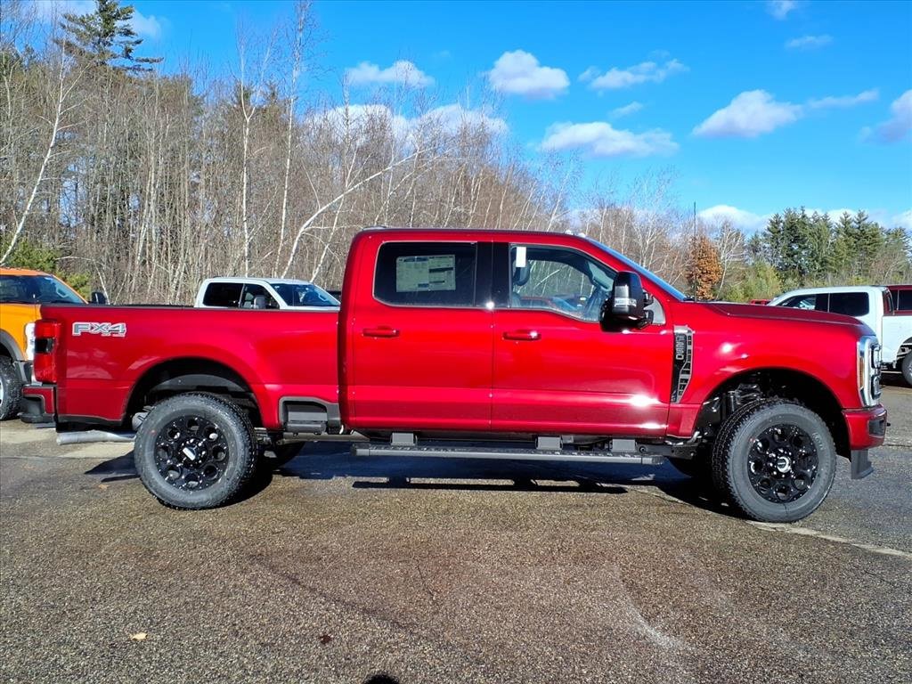 New 2026 Ford F250 Lariat w/ Black Appearance Package image 4