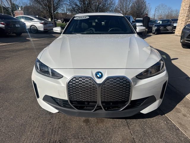 Used 2025 BMW i4 eDrive40 image 8