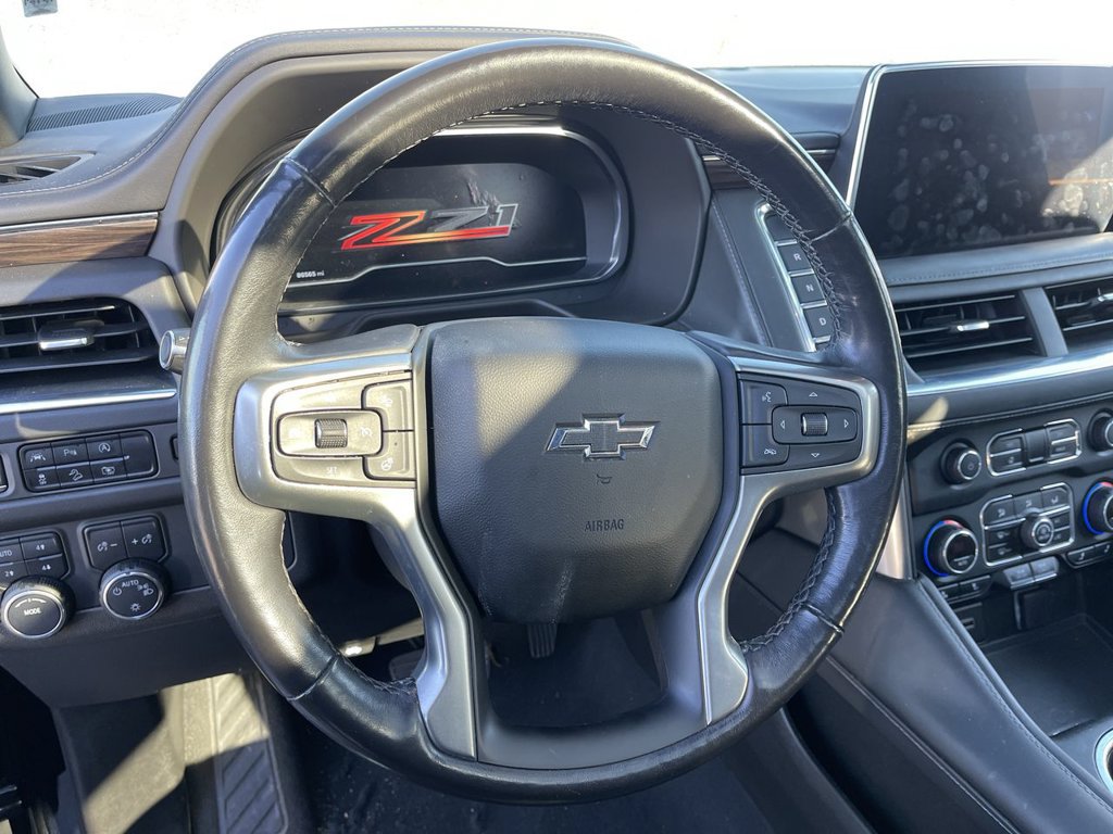 Used 2023 Chevrolet Suburban Z71 w/ Luxury Package AWD/4WD image 7