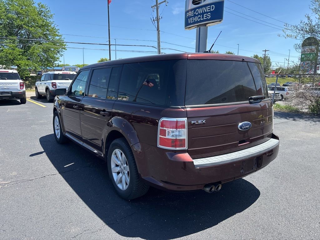 Used 2010 Ford Flex SE FWD image 7