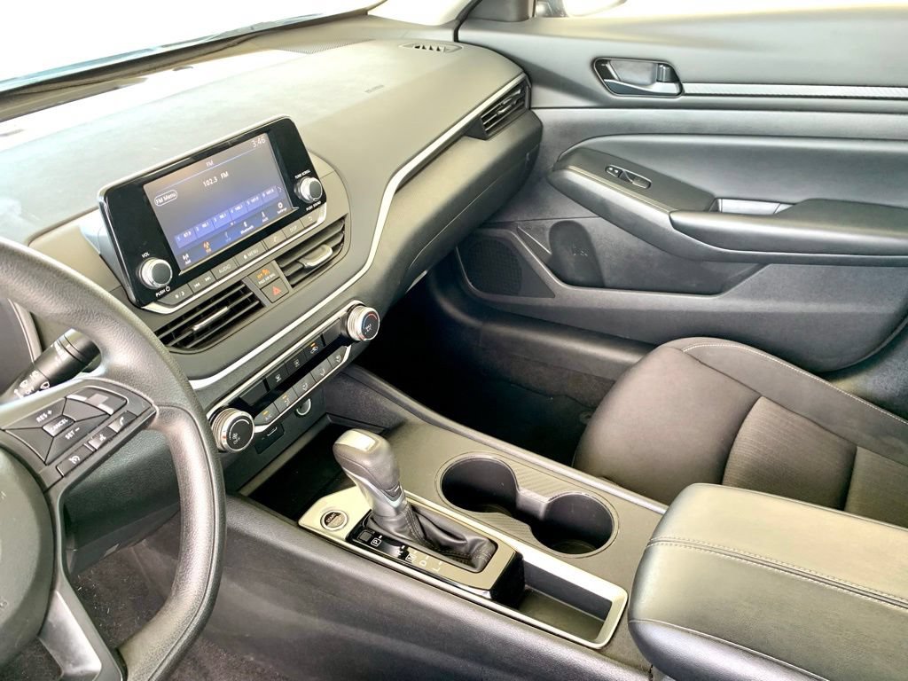 Used 2023 Nissan Altima 2.5 S FWD image 37