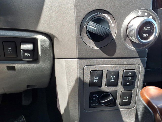 Used 2016 Toyota Sequoia Platinum AWD/4WD image 25