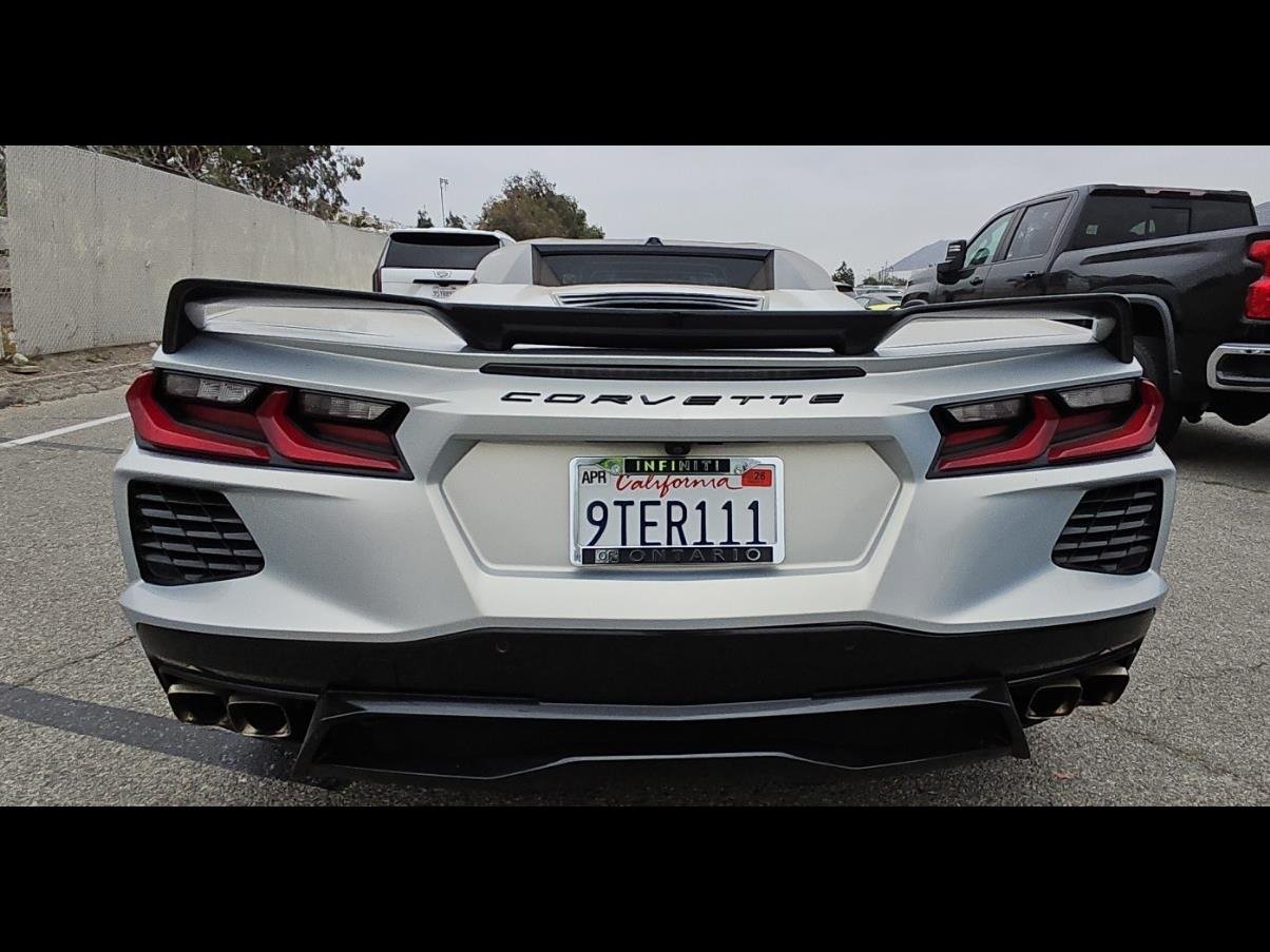 Used 2021 Chevrolet Corvette Stingray Convertible w/ Z51 Performance Package RWD image 22