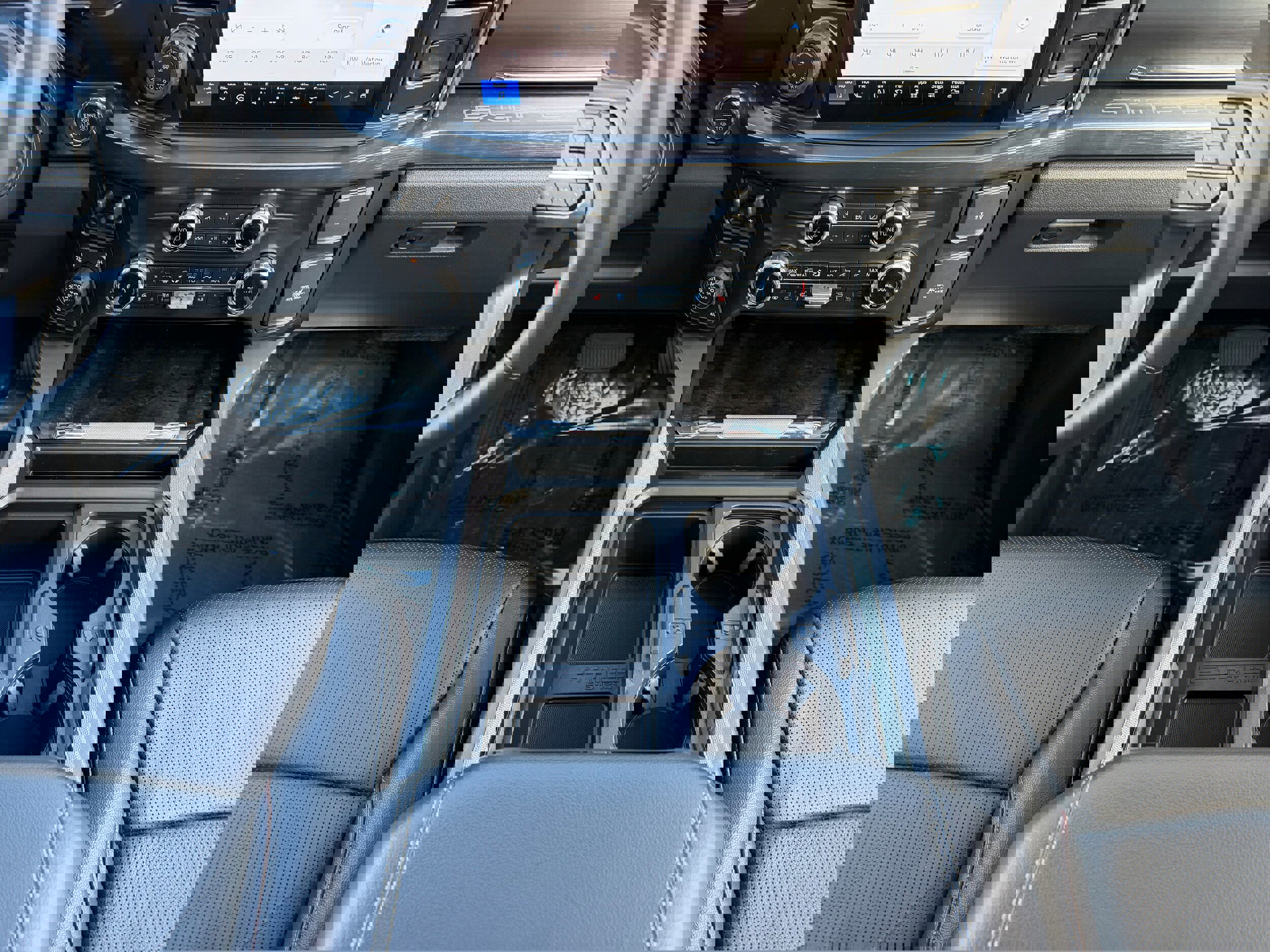 Certified 2024 Ford F350 Lariat w/ Lariat Ultimate Package image 33