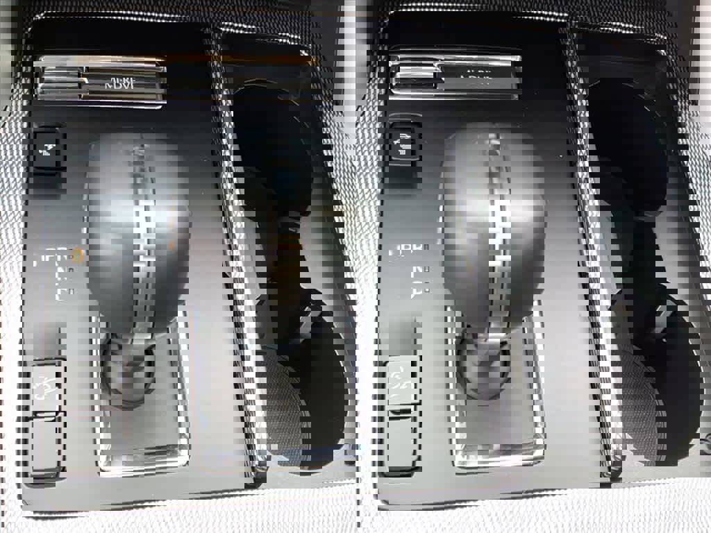 Used 2024 MAZDA CX-90 Plug-In Hybrid w/ Premium Pkg image 22