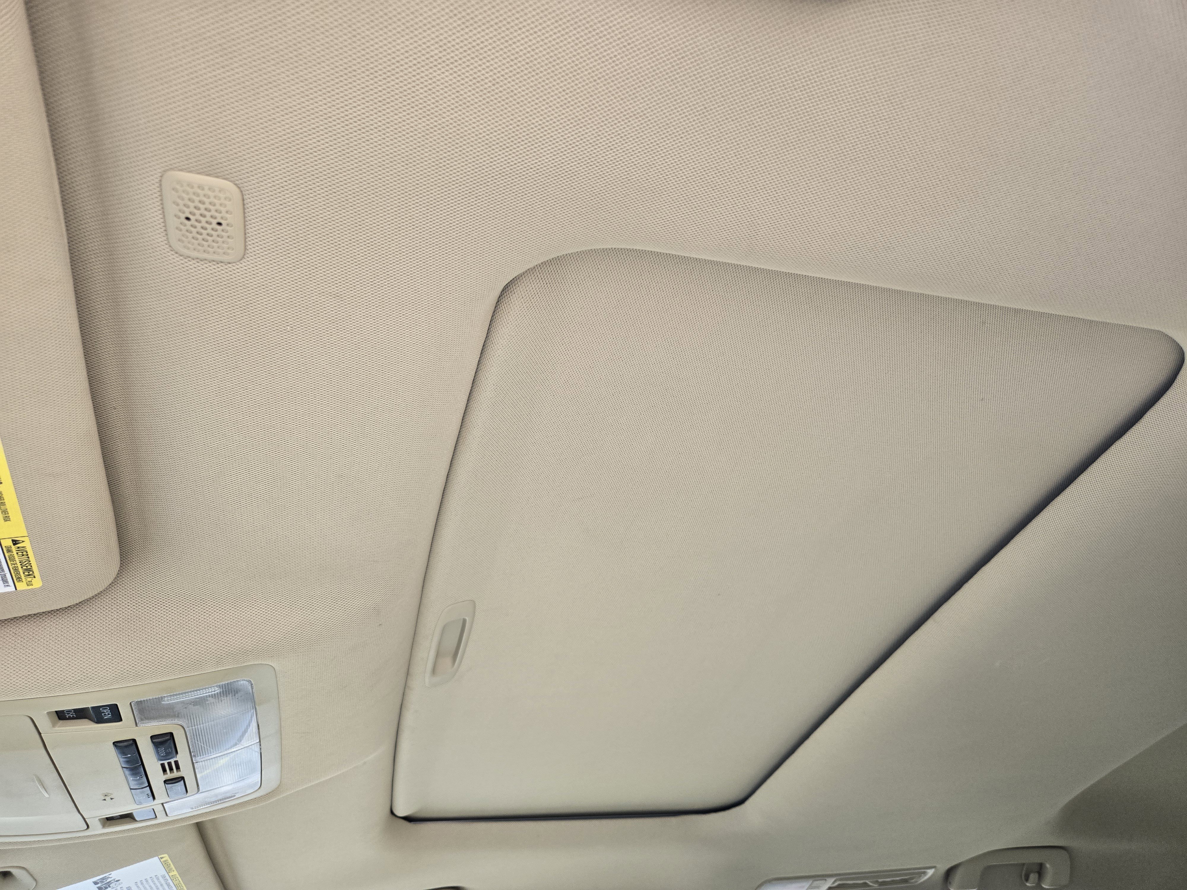 Used 2018 Toyota Highlander XLE image 19