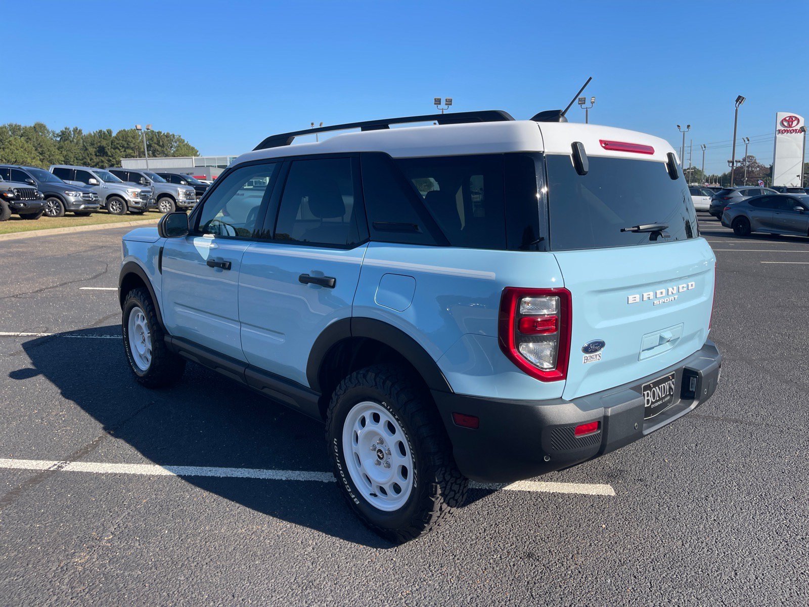 Used 2025 Ford Bronco Sport Heritage w/ Convenience Package AWD/4WD image 14