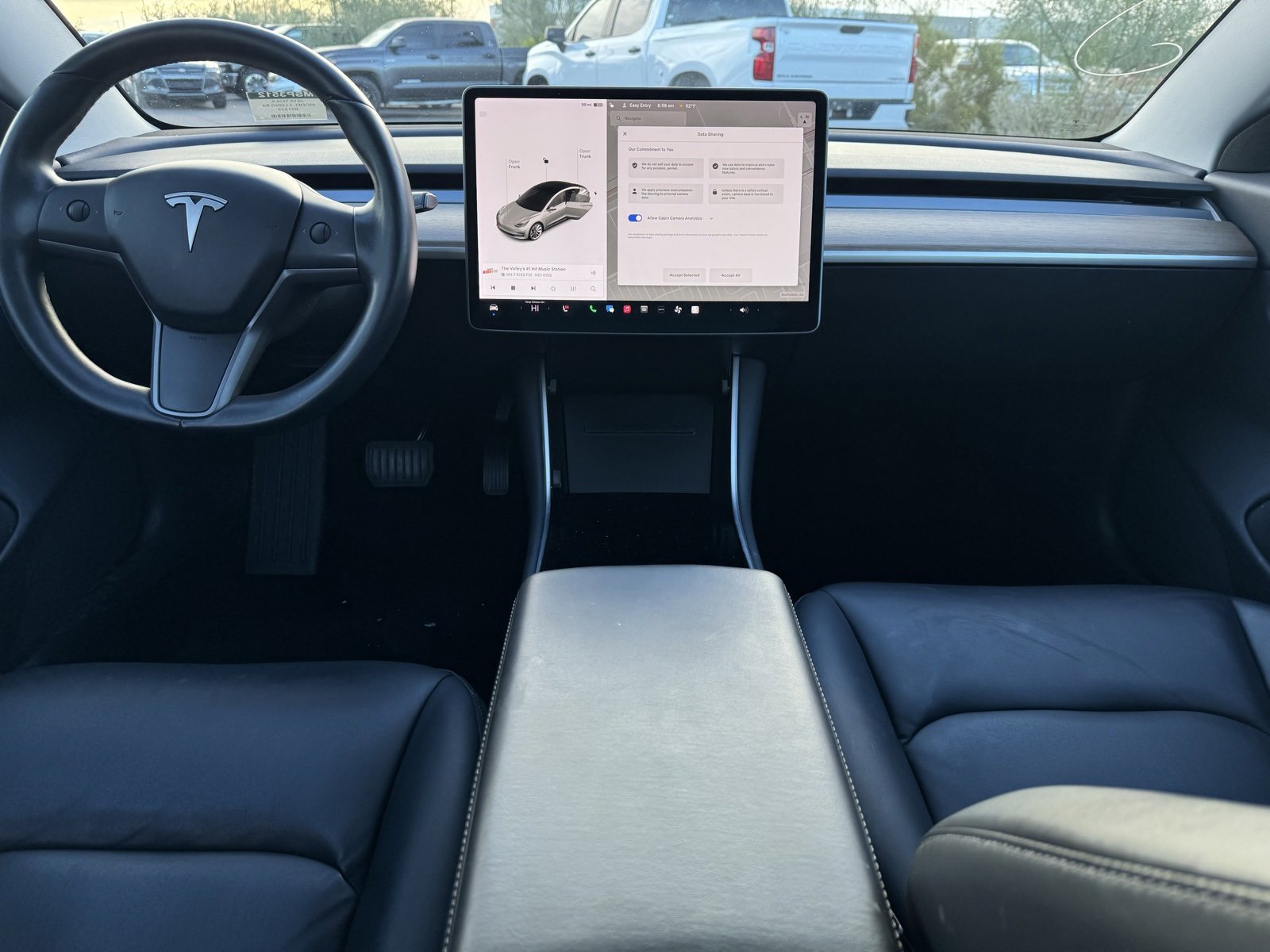 Used 2018 Tesla Model 3 Long Range image 16