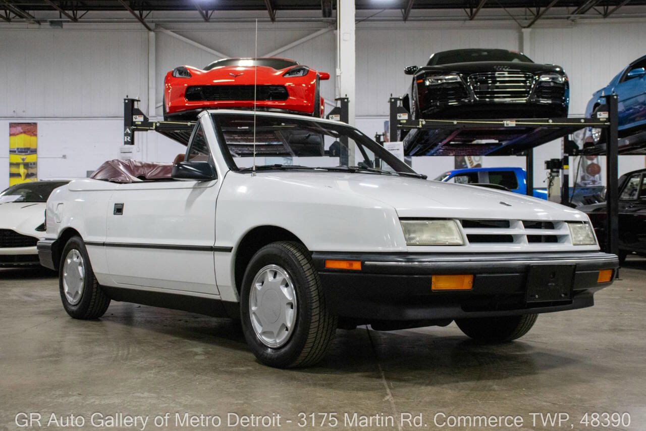 Used 1991 Dodge Shadow Convertible image 11