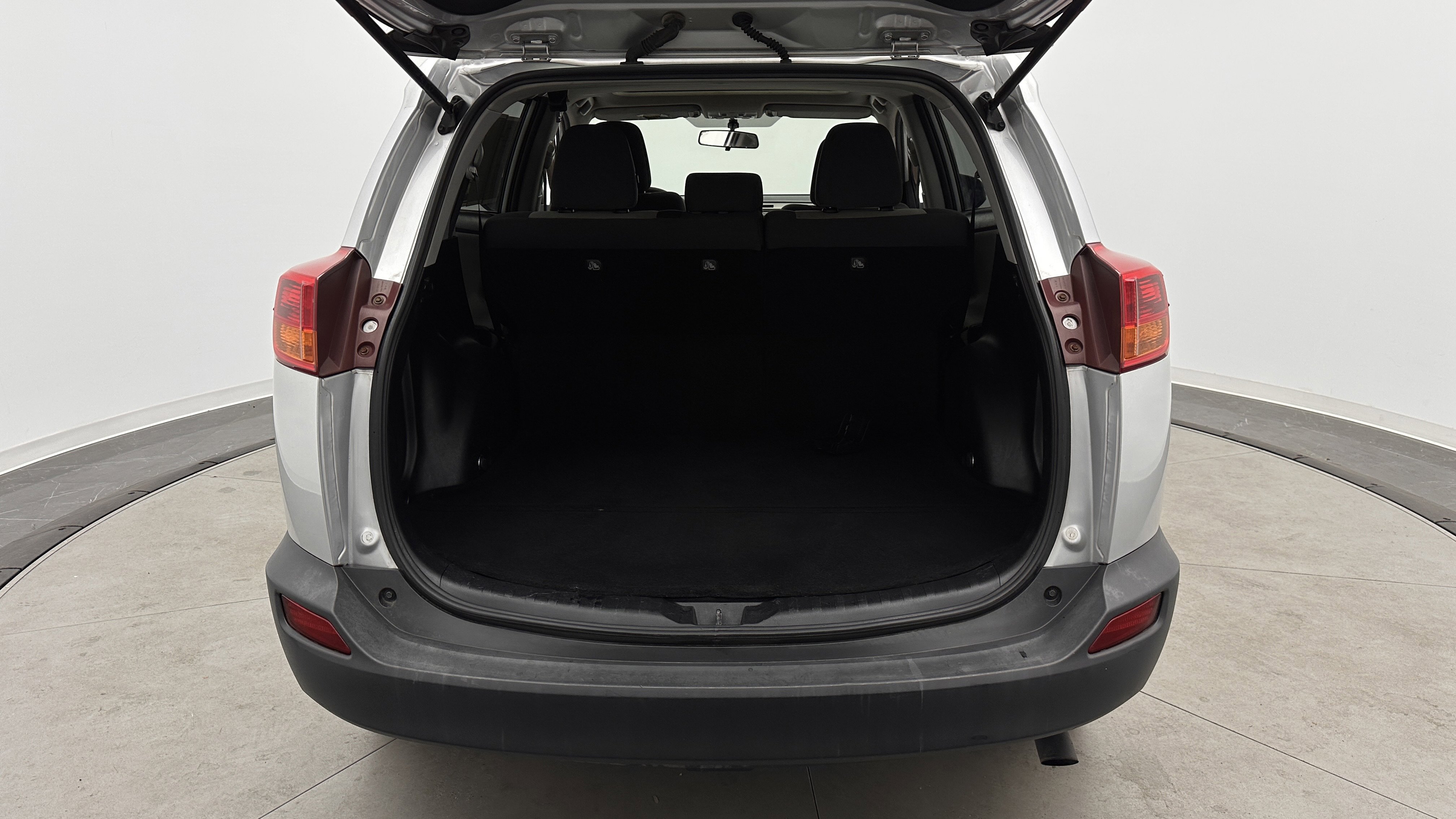 Used 2015 Toyota RAV4 XLE FWD image 27