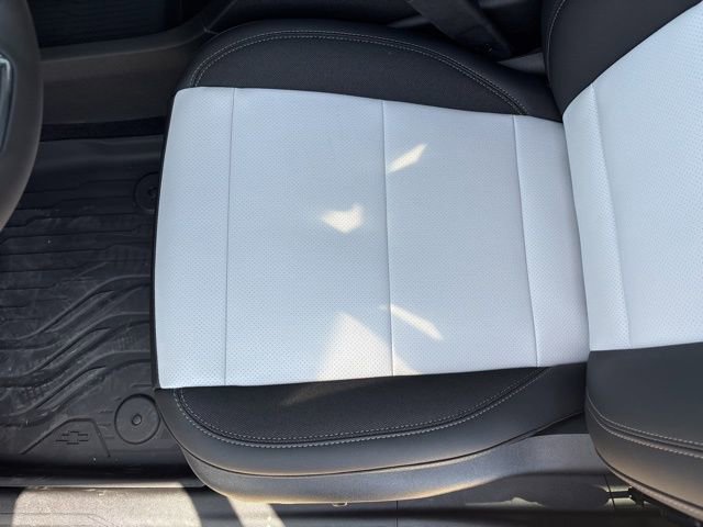 New 2026 Chevrolet Equinox EV LT FWD image 10