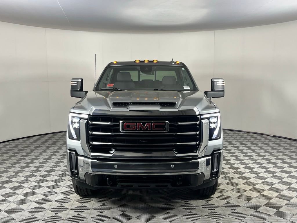 Used 2024 GMC Sierra 3500 SLT w/ SLT Convenience Package image 5