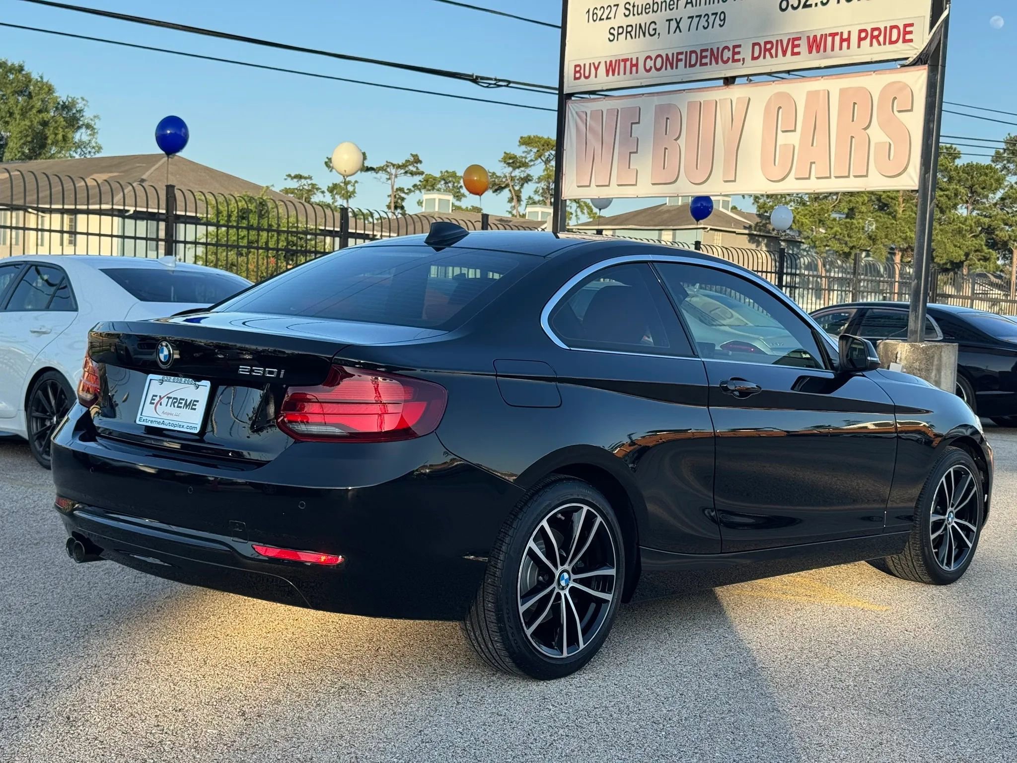 Used 2020 BMW 230i Coupe w/ Convenience Package RWD image 9