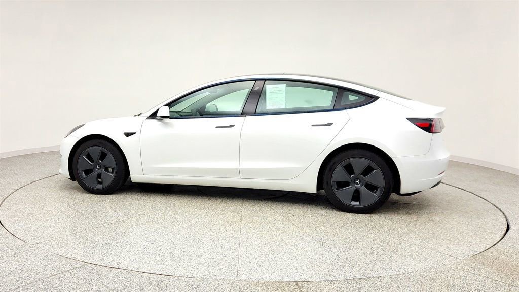 Used 2023 Tesla Model 3 Standard Range image 8