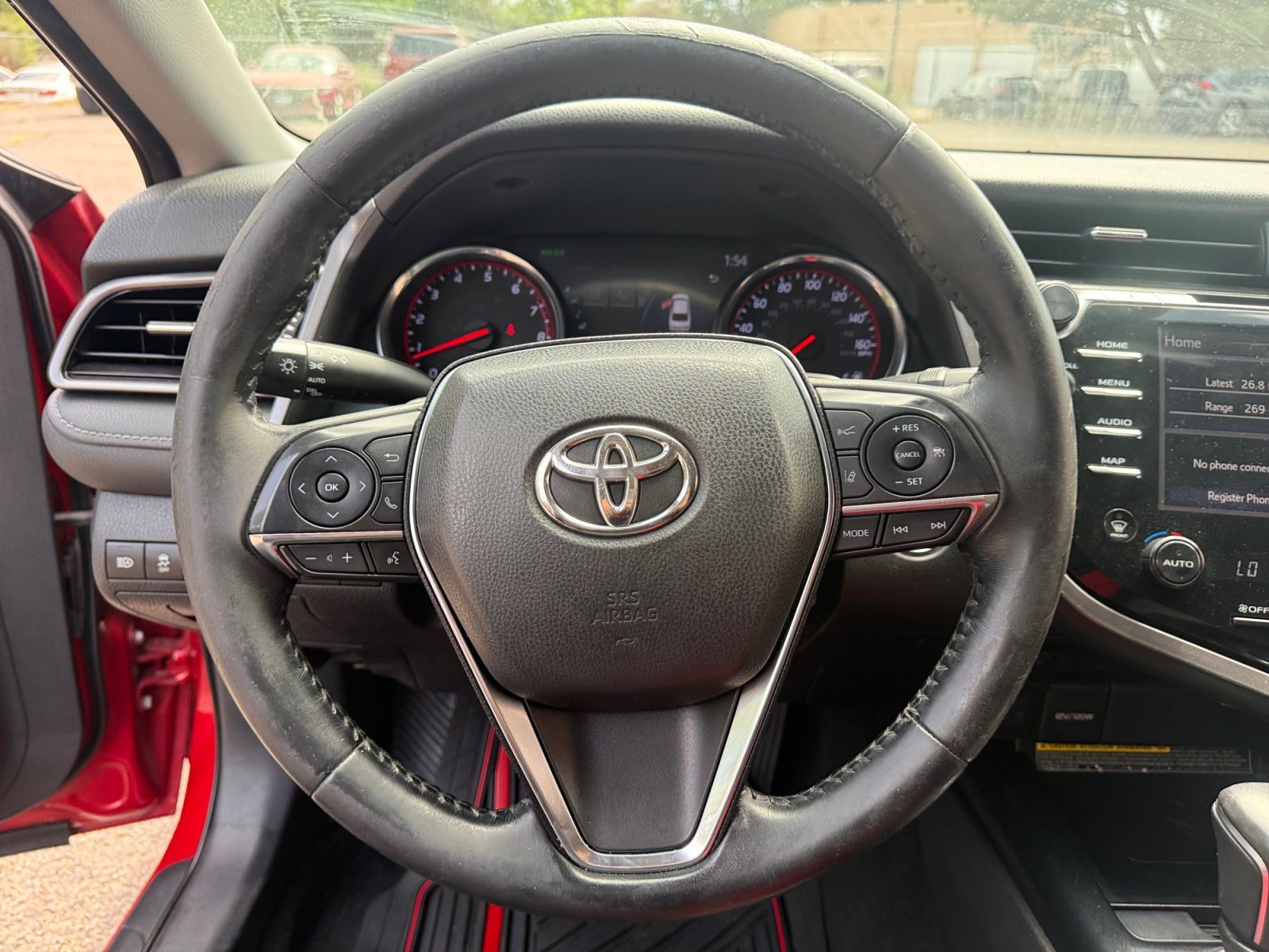 Used 2019 Toyota Camry XSE FWD image 9