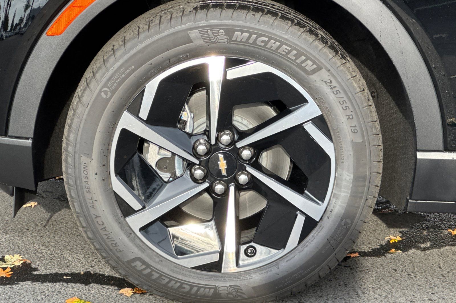 New 2026 Chevrolet Equinox EV LT image 24